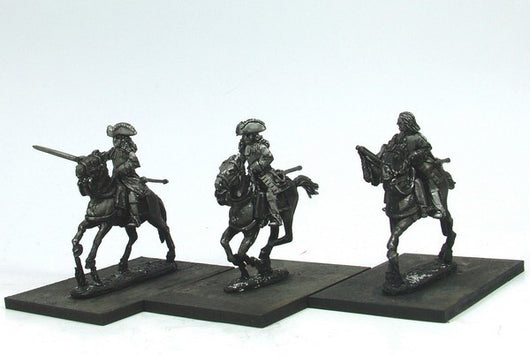 WLOA56b Cuirassiers Command in Tricorns, Front Plate Only on Galloping Horses - Warfare Miniatures USA